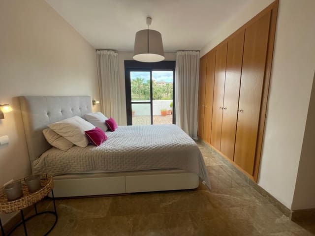 2 Zimmer Apartment zu verkaufen in Estepona mit Pool Garage - 386.000 € (Ref: 10032037)