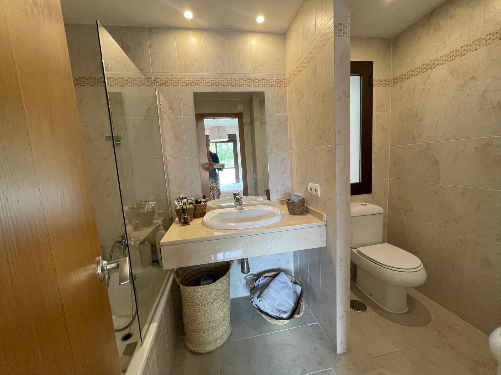 2 Zimmer Apartment zu verkaufen in Estepona mit Pool Garage - 386.000 € (Ref: 10032037)