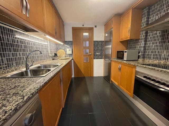 2 Zimmer Apartment zu verkaufen in Estepona mit Pool Garage - 386.000 € (Ref: 10032037)