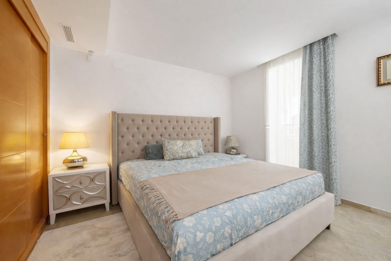2 bedroom Apartment for sale in Benahavis with pool garage - € 430,000 (Ref: 10035345)