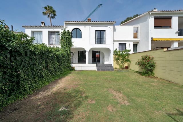 3 bedroom Townhouse for sale in Estepona - € 439,000 (Ref: 10035351)