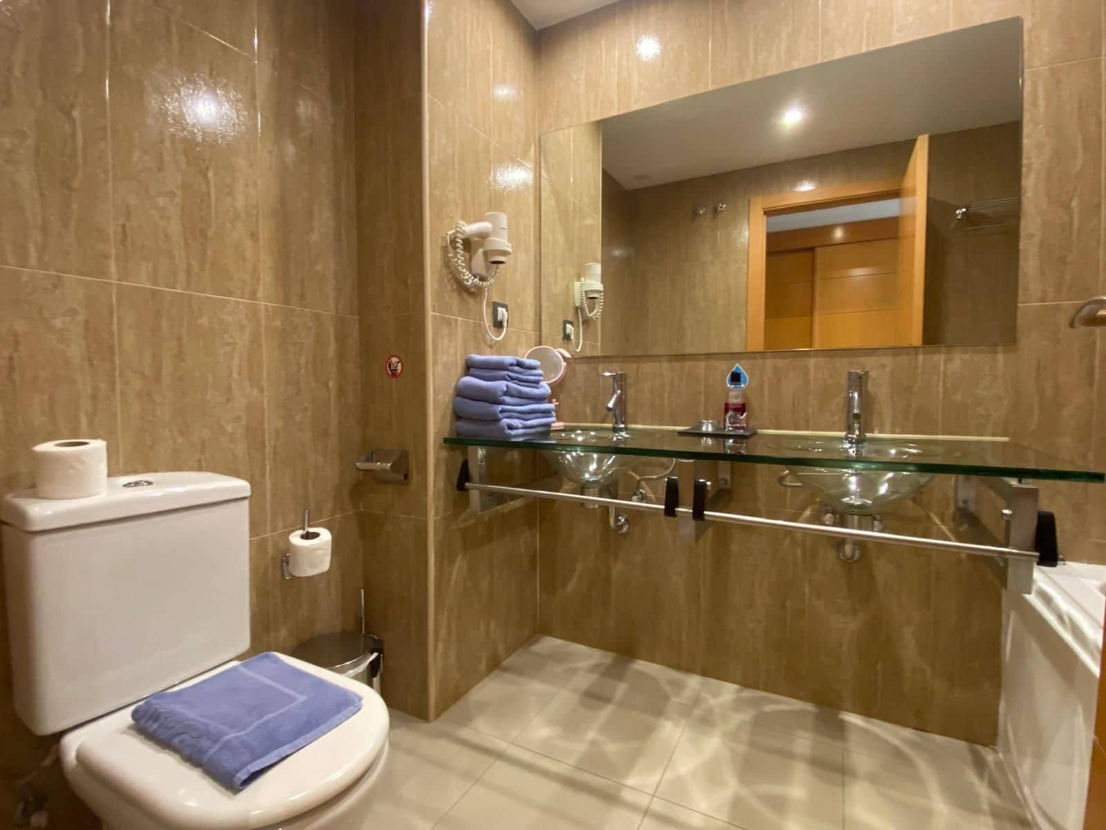 2 Zimmer Apartment zu verkaufen in Estepona mit Pool Garage - 430.000 € (Ref: 10035394)
