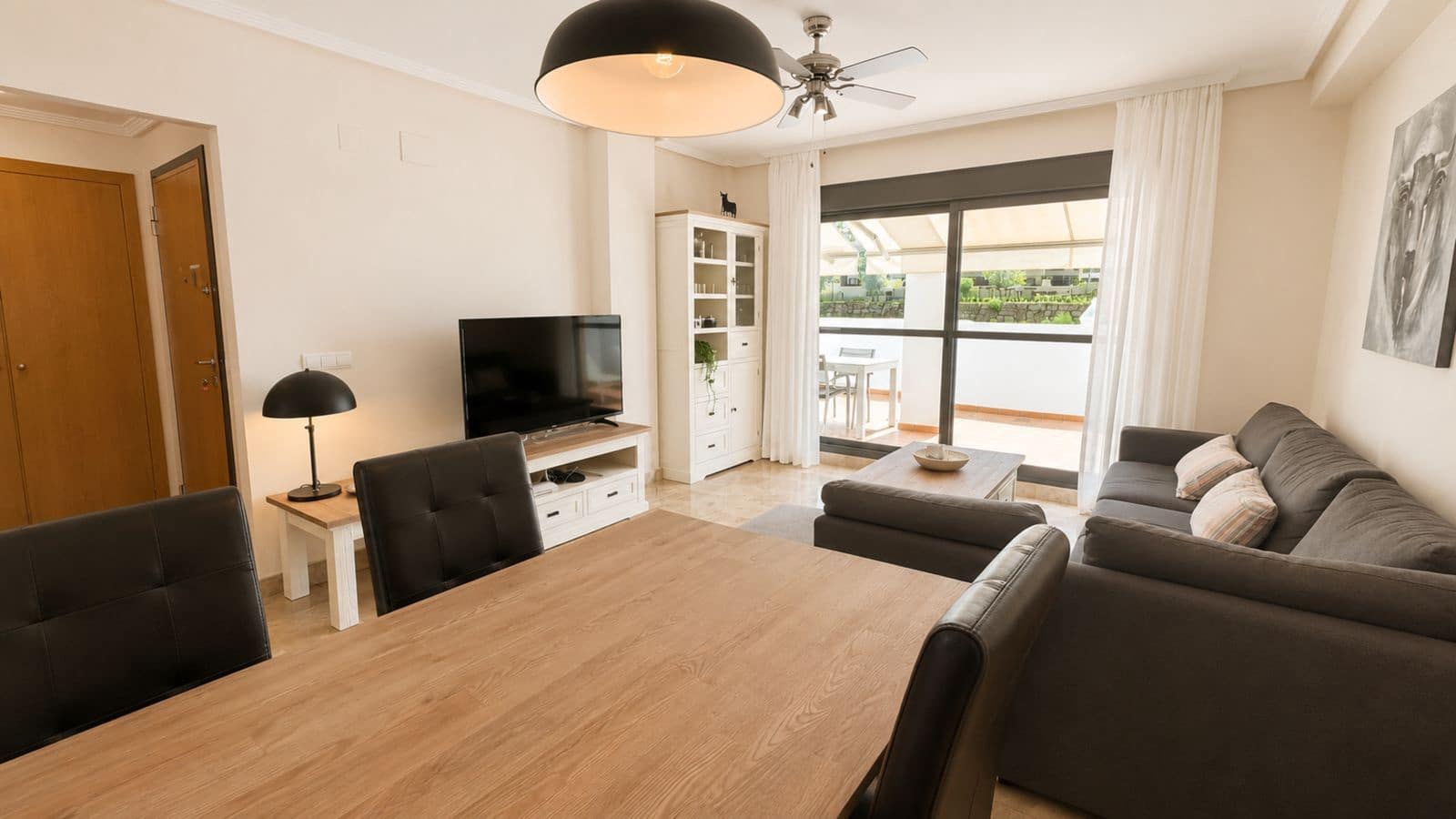 2 sovrum Lägenhet till salu i Estepona med pool garage - 370 000 € (Ref: 10035406)