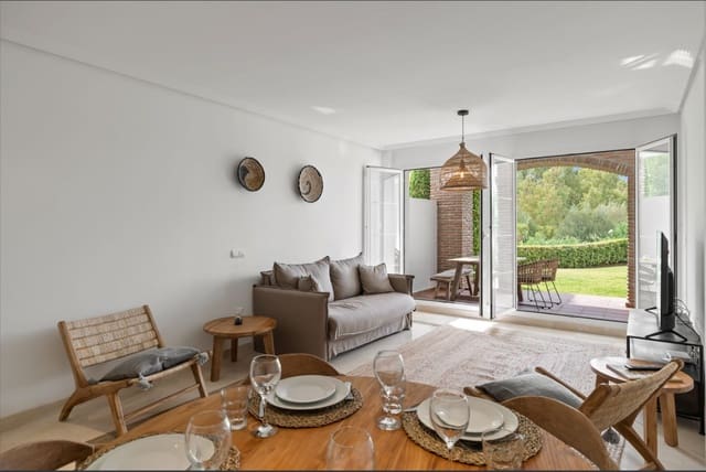 2 bedroom Apartment for sale in Benahavís with pool garage - € 449,000 (Ref: 10037428)