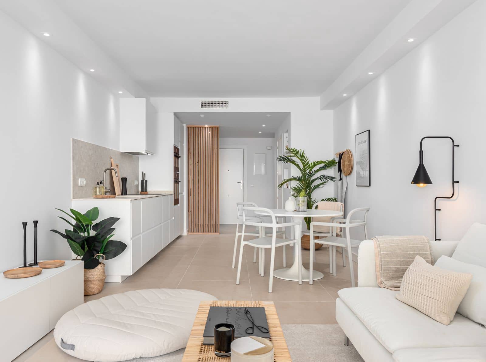 Apartamento de 2 habitaciones en Nueva Andalucia en venta - 495.000 € (Ref: 10038119)