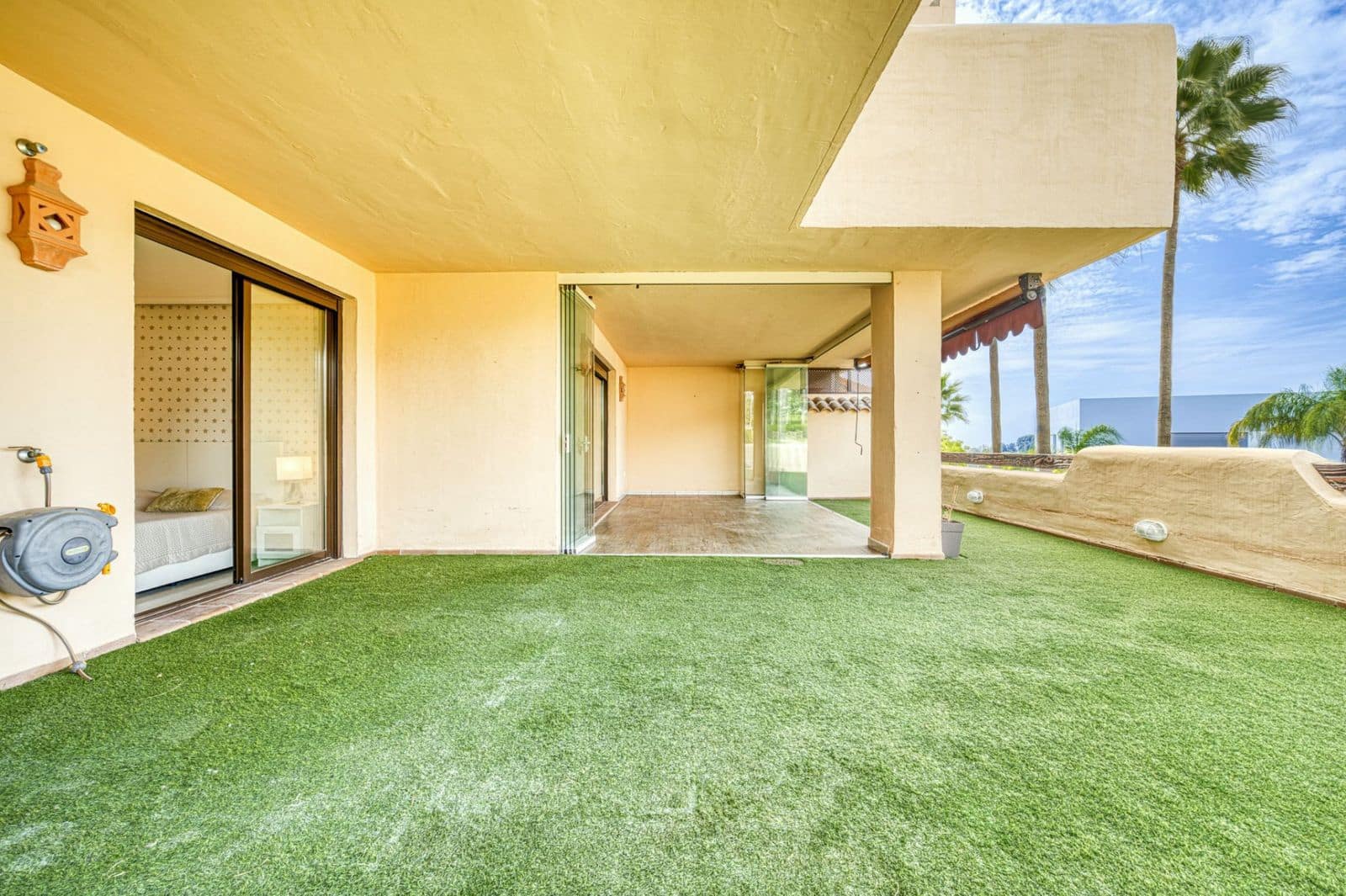 2 Zimmer Apartment zu verkaufen in Benahavis mit Pool Garage - 435.000 € (Ref: 10043248)