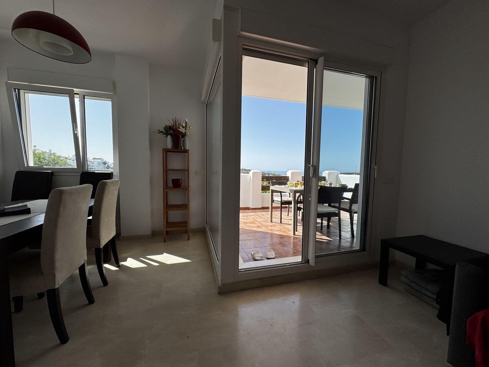 2 Zimmer Apartment zu verkaufen in Estepona mit Pool Garage - 298.000 € (Ref: 10044793)