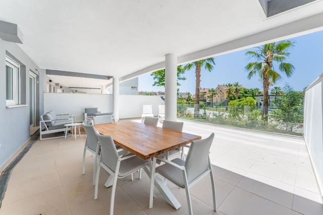 2 quarto Apartamento para venda em La Duquesa / Puerto de la Duquesa, Manilva com piscina garagem - 425 000 € (Ref: 10047557)