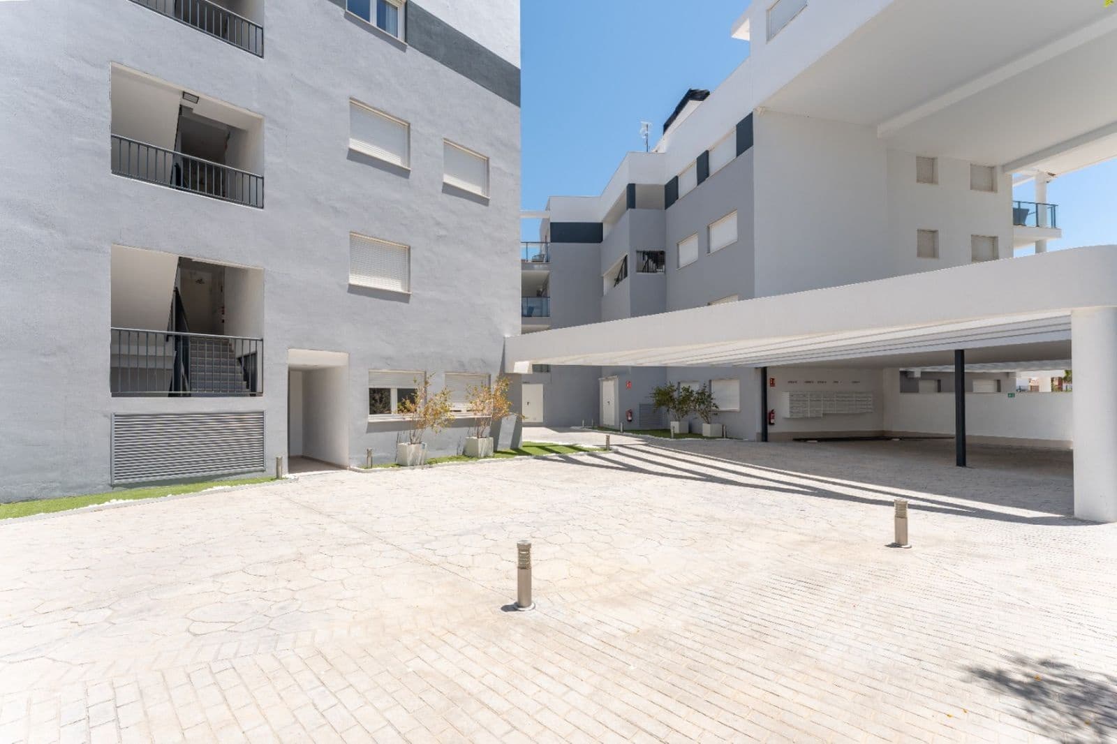 2 quarto Apartamento para venda em La Duquesa / Puerto de la Duquesa com piscina garagem - 425 000 € (Ref: 10047557)