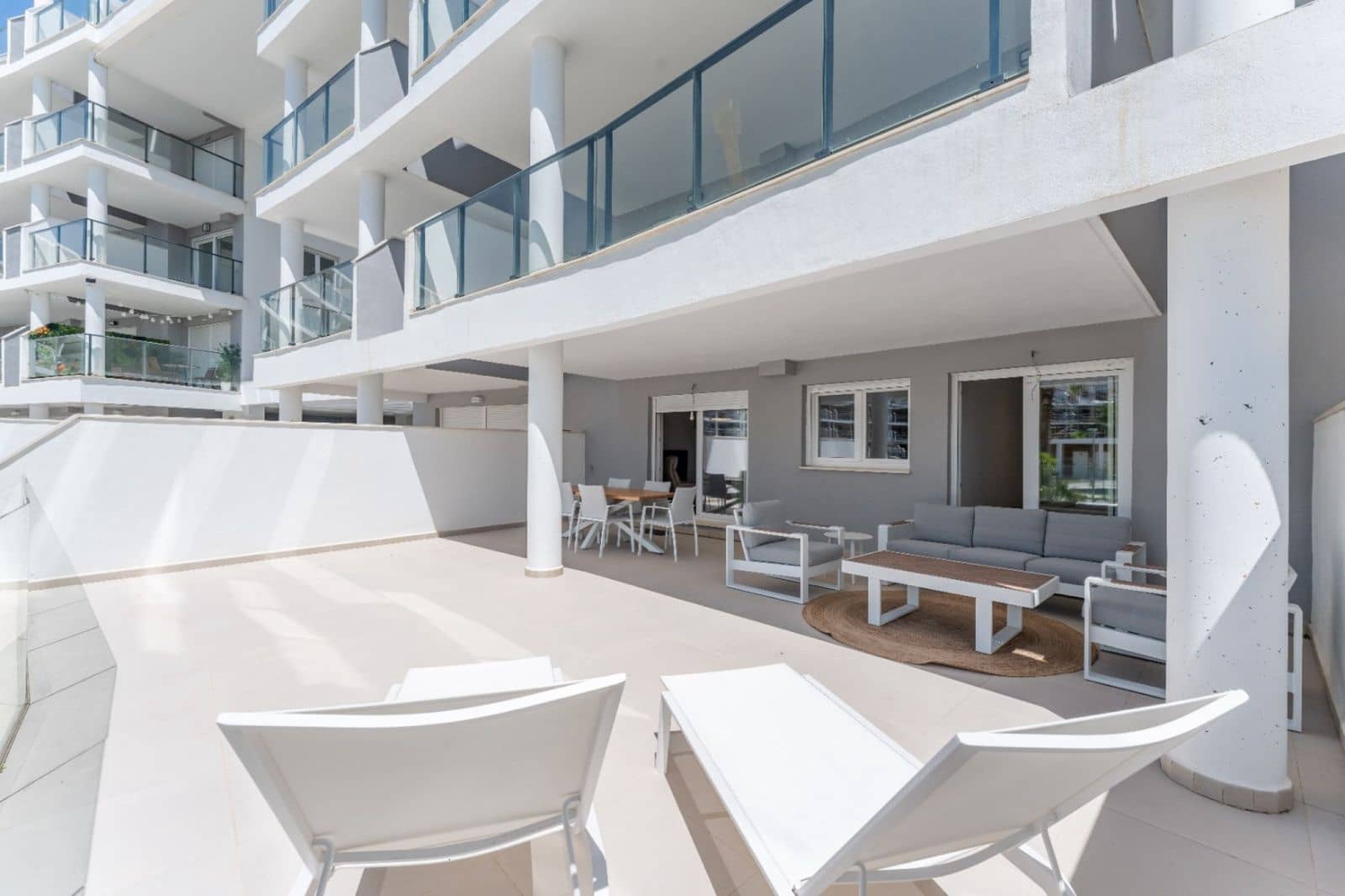 2 quarto Apartamento para venda em La Duquesa / Puerto de la Duquesa com piscina garagem - 425 000 € (Ref: 10047557)