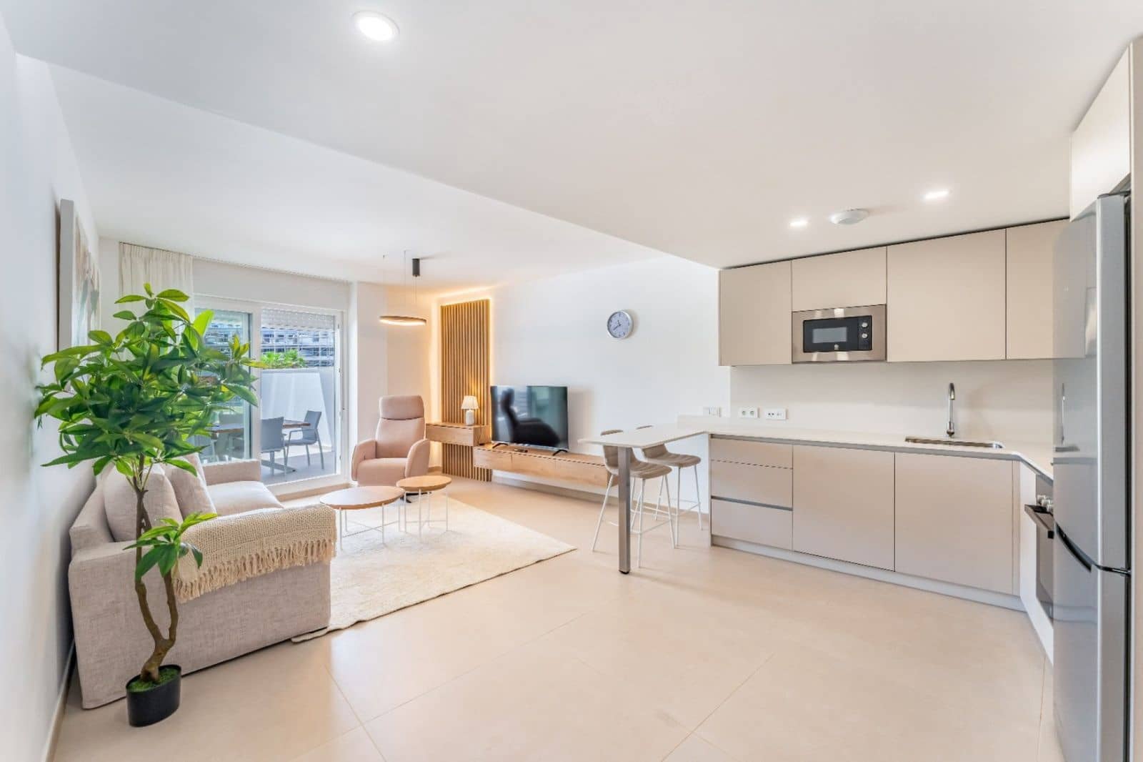 2 quarto Apartamento para venda em La Duquesa / Puerto de la Duquesa com piscina garagem - 425 000 € (Ref: 10047557)