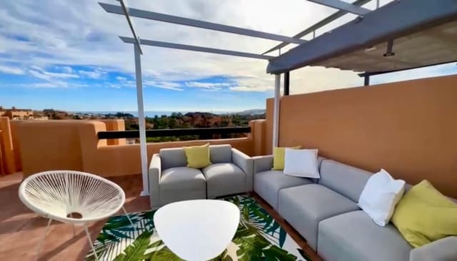 2 bedroom Penthouse for sale in Casares with pool - € 345,000 (Ref: 10047565)