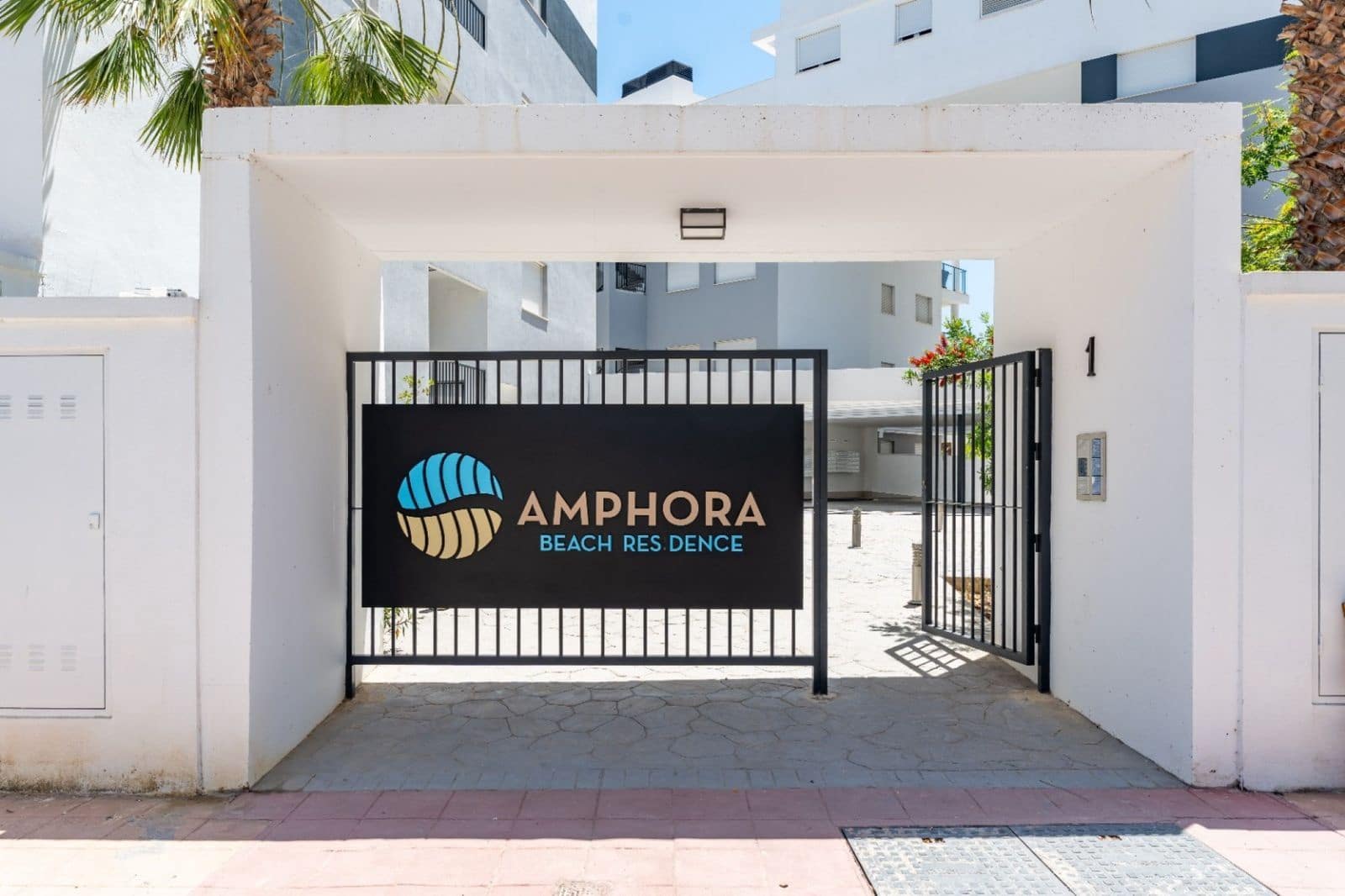2 Zimmer Apartment zu verkaufen in La Duquesa / Puerto de la Duquesa mit Pool Garage - 425.000 € (Ref: 10055551)