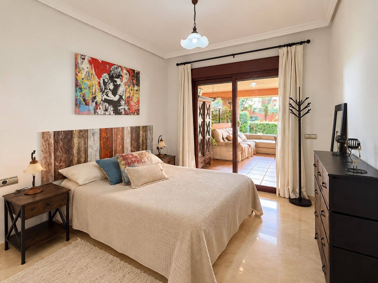 Apartamento de 2 habitaciones en Casares en venta con piscina garaje - 485.000 € (Ref: 10065027)