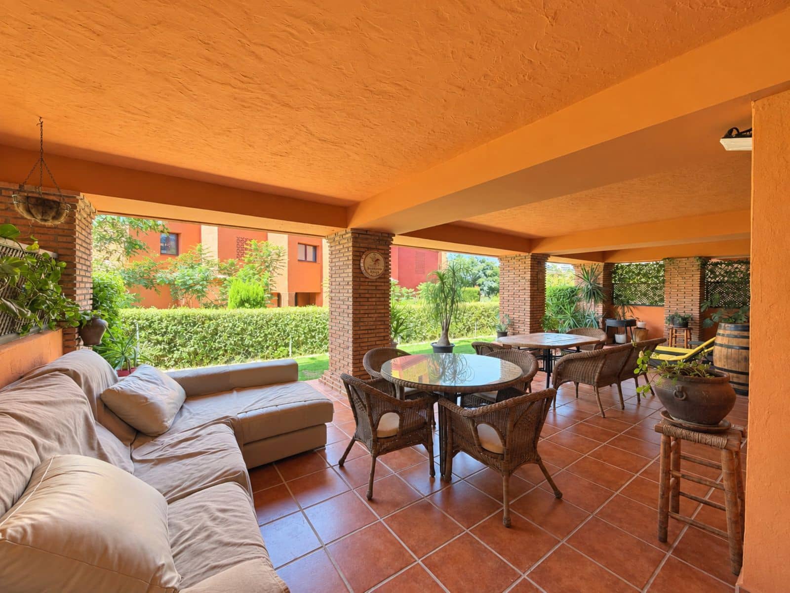 Apartamento de 2 habitaciones en Casares en venta con piscina garaje - 485.000 € (Ref: 10065027)