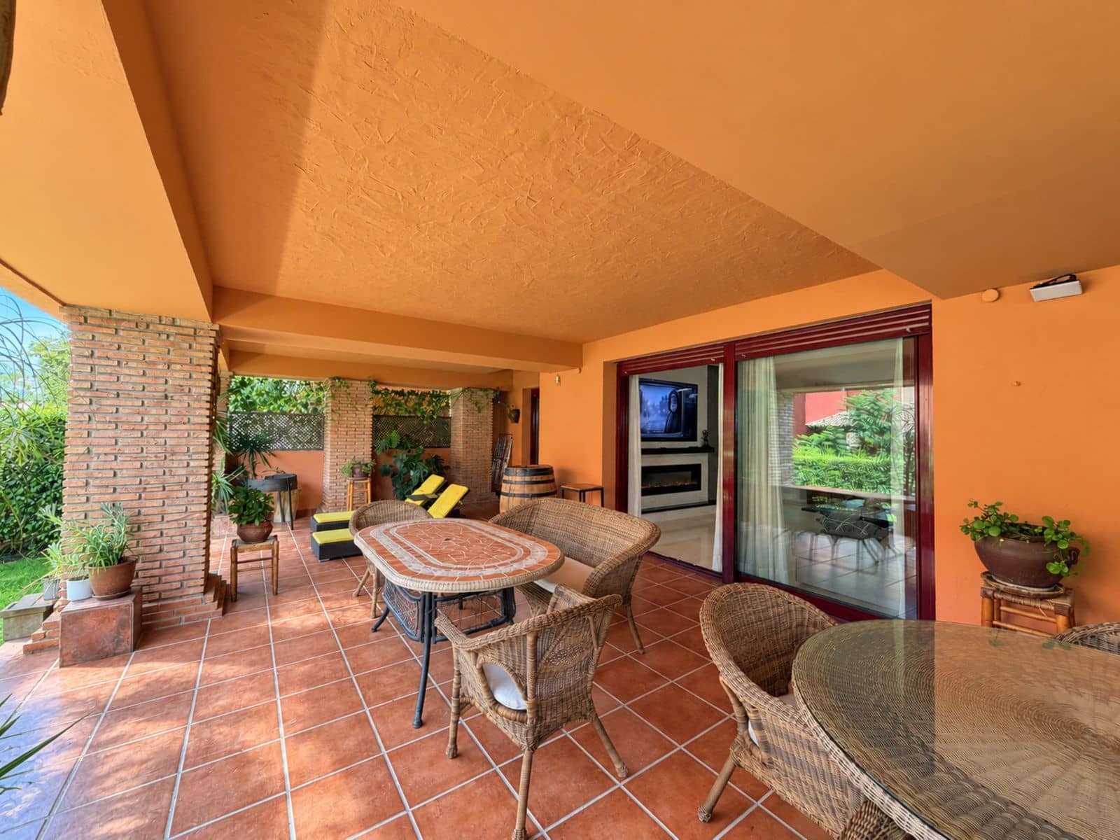 Apartamento de 2 habitaciones en Casares en venta con piscina garaje - 485.000 € (Ref: 10065027)