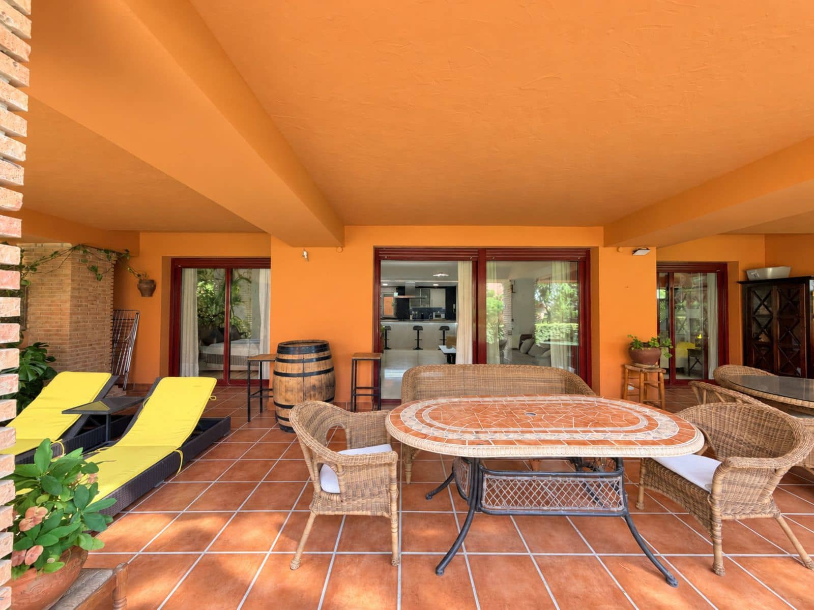 Apartamento de 2 habitaciones en Casares en venta con piscina garaje - 485.000 € (Ref: 10065027)
