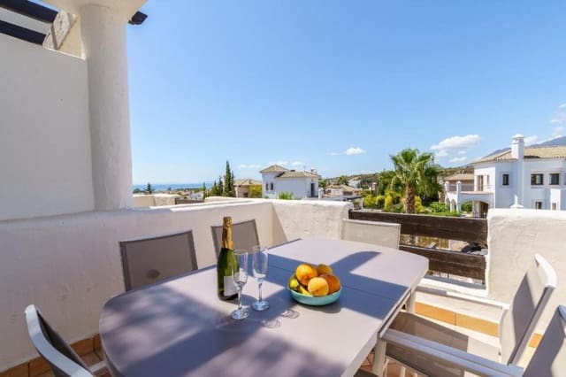 Ático de 2 habitaciones en Estepona en venta con piscina garaje - 450.000 € (Ref: 10065028)