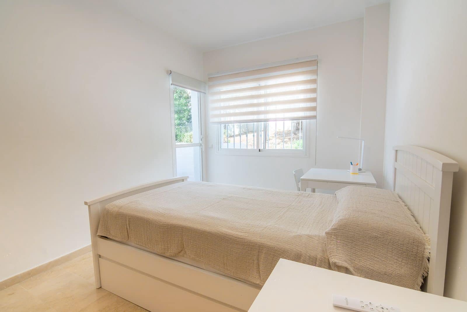 3 sovrum Lägenhet till salu i Estepona med pool garage - 420 000 € (Ref: 10075618)