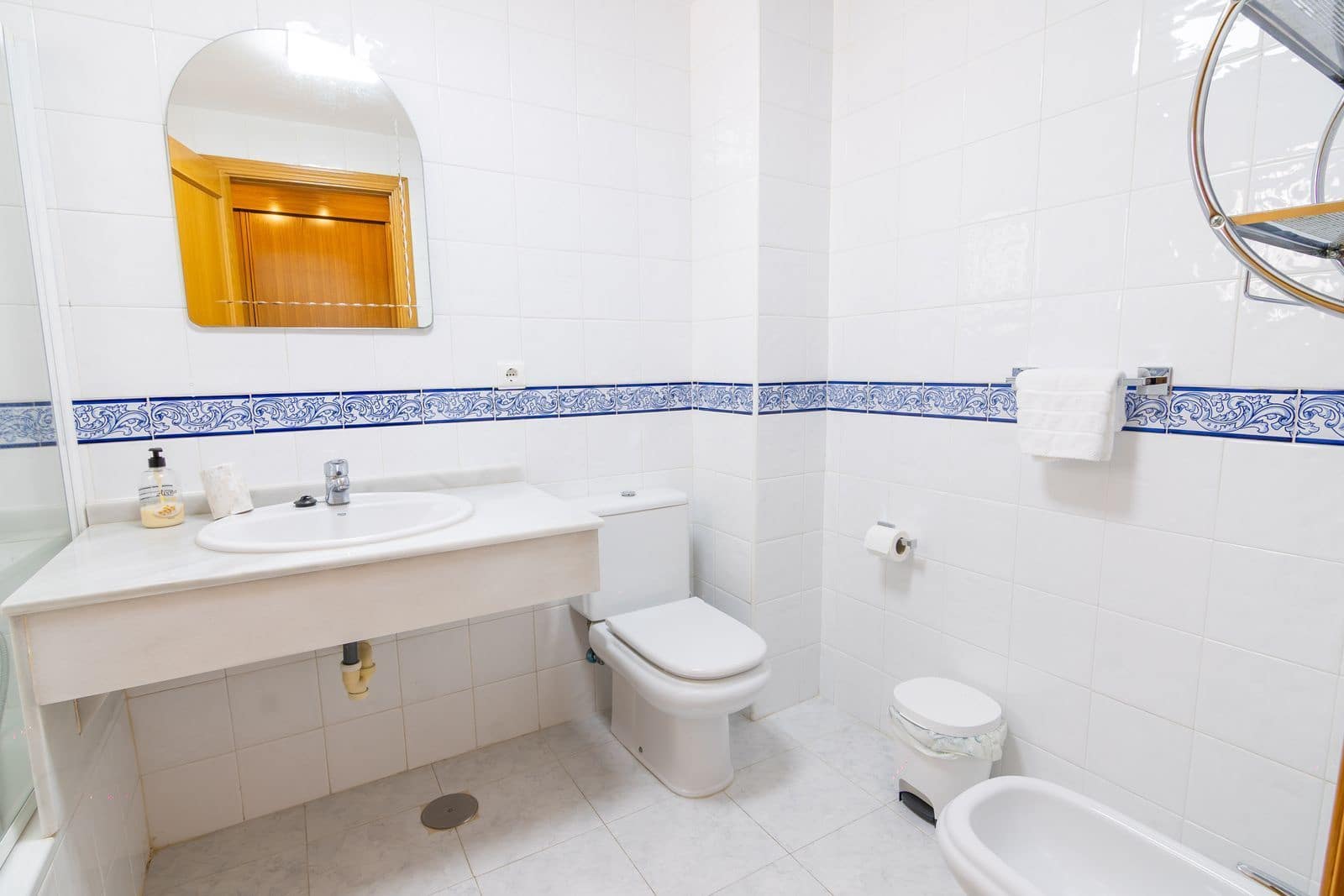 3 sovrum Lägenhet till salu i Estepona med pool garage - 420 000 € (Ref: 10075618)