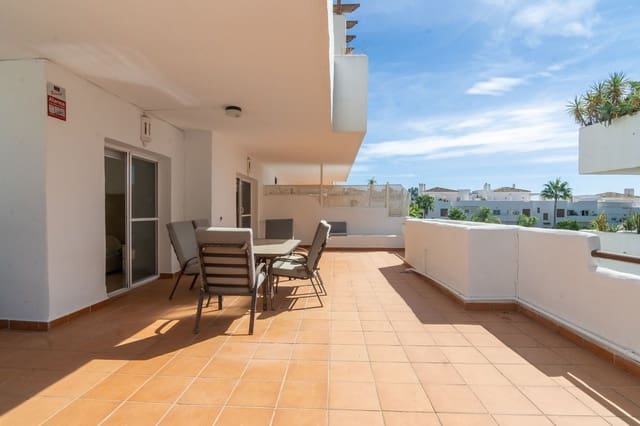 3 sovrum Lägenhet till salu i Estepona med pool garage - 420 000 € (Ref: 10075618)
