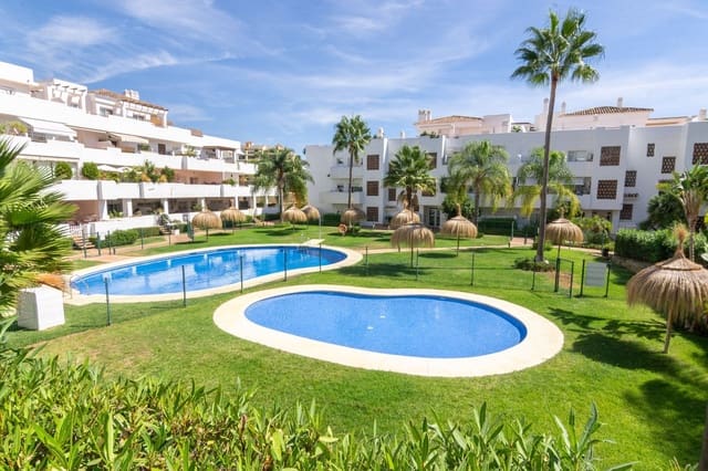 3 sovrum Lägenhet till salu i Estepona med pool garage - 420 000 € (Ref: 10075618)