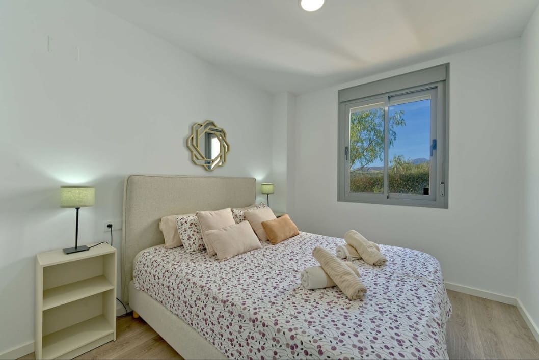 3 sypialnia Apartament na sprzedaż w Estepona z basenem garażem - 459 000 € (Ref: 10076555)