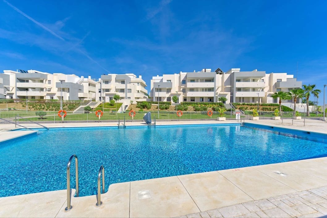 3 sypialnia Apartament na sprzedaż w Estepona z basenem garażem - 459 000 € (Ref: 10076555)