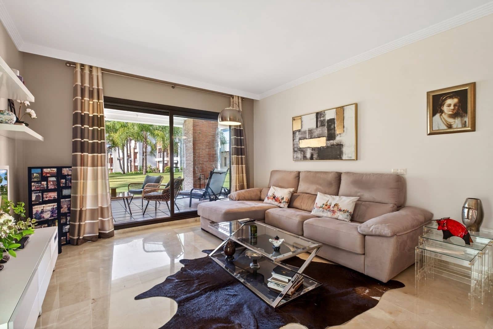 2 sypialnia Apartament na sprzedaż w Estepona z basenem - 400 000 € (Ref: 10078327)