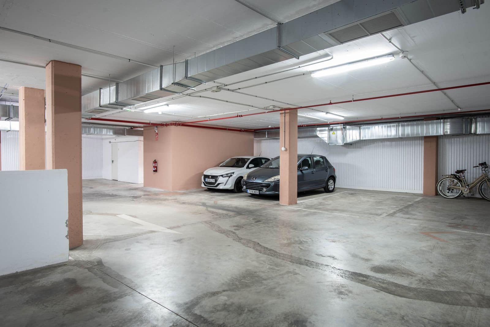 2 sovrum Lägenhet till salu i Estepona med pool garage - 389 000 € (Ref: 10078480)