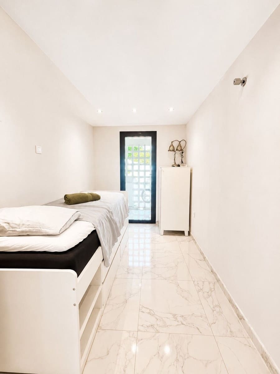 3 Zimmer Apartment zu verkaufen in Nueva Andalucia mit Pool Garage - 499.000 € (Ref: 10081220)