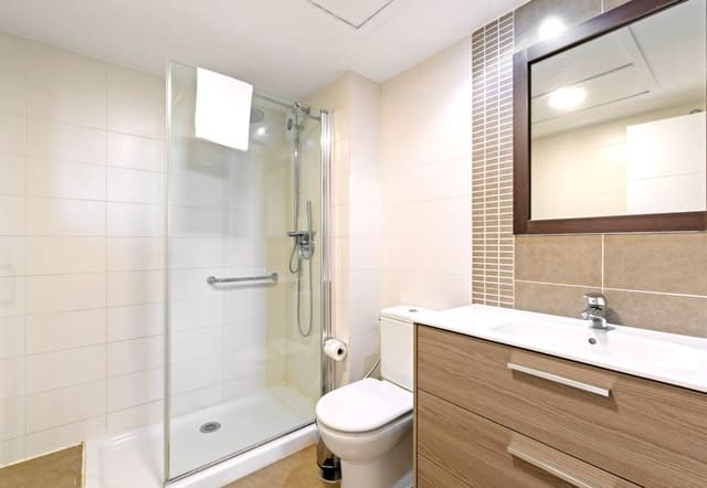 2 bedroom Apartment for sale in Atalaya-Isdabe, Estepona with pool - € 480,000 (Ref: 10086931)