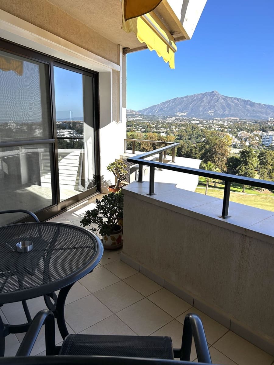 2 sovrum Lägenhet till salu i Estepona med pool garage - 350 000 € (Ref: 10089501)