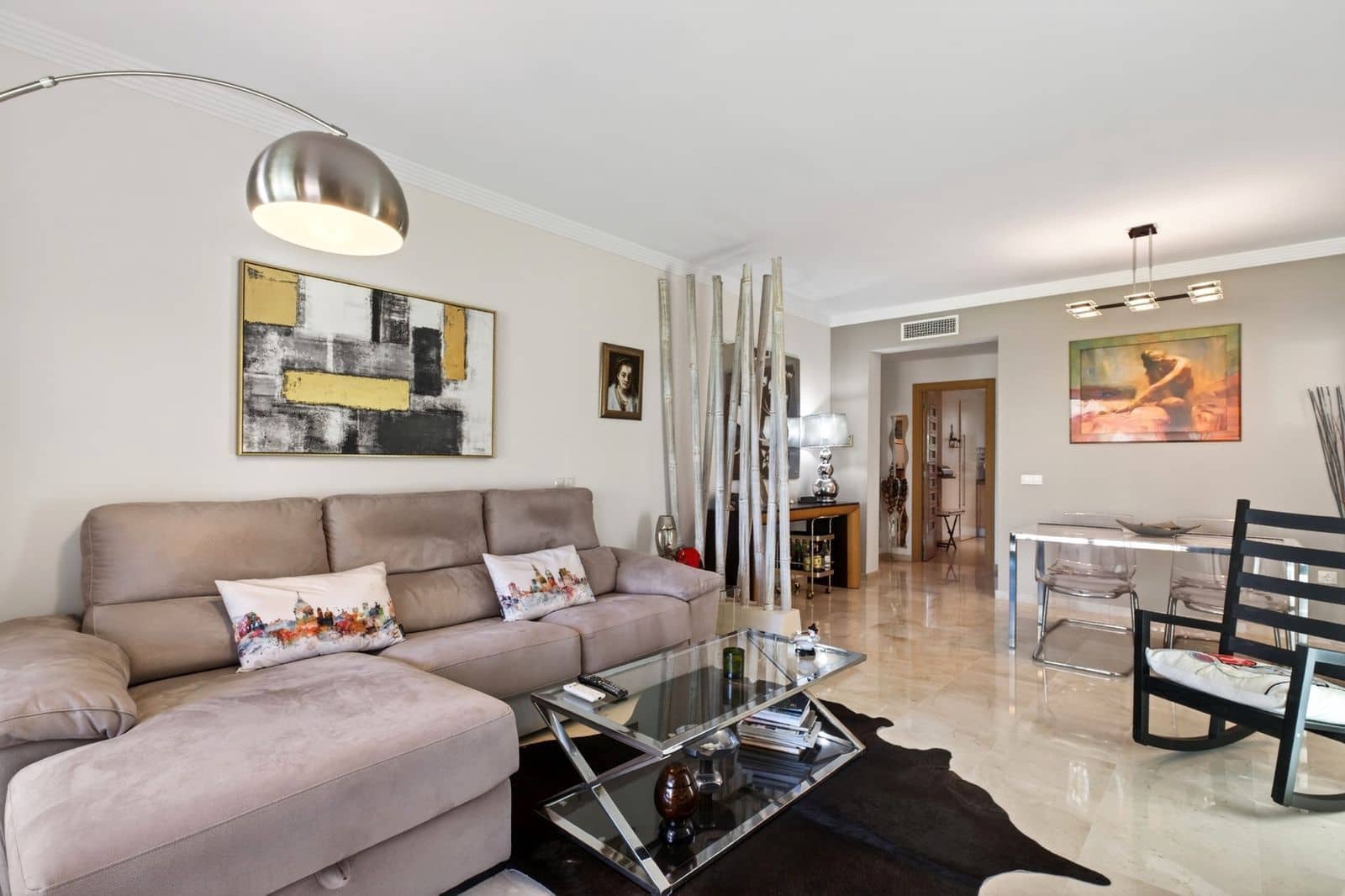2 Zimmer Apartment zu verkaufen in Estepona mit Pool - 400.000 € (Ref: 10090721)