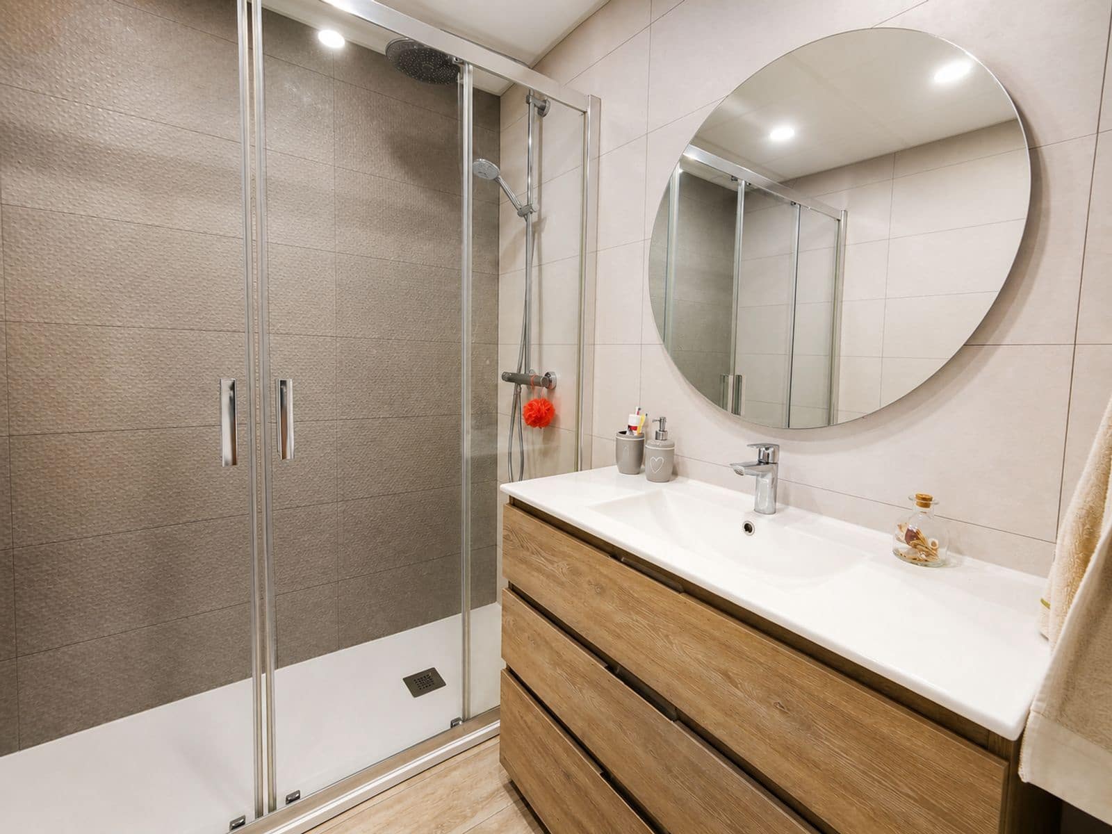 3 makuuhuone Huoneisto myytävänä paikassa La Duquesa / Puerto de la Duquesa mukana uima-altaan - 424 000 € (Ref: 10090857)