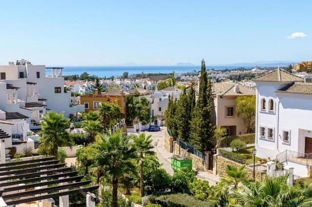 2 sypialnia Penthouse na sprzedaż w Estepona z basenem garażem - 450 000 € (Ref: 10090858)