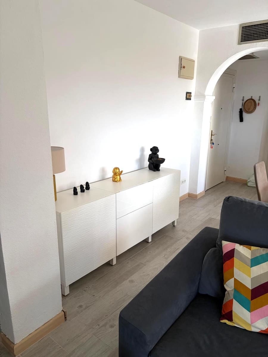 2 chambre Appartement à vendre à Estepona avec piscine garage - 350 000 € (Ref: 10094473)