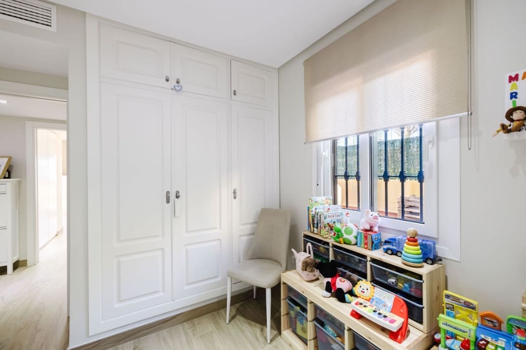 2 chambre Appartement à vendre à Estepona avec piscine garage - 449 000 € (Ref: 10100801)