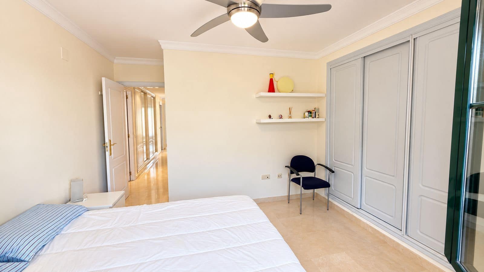 3 sypialnia Apartament na sprzedaż w Estepona z basenem garażem - 369 000 € (Ref: 10100824)
