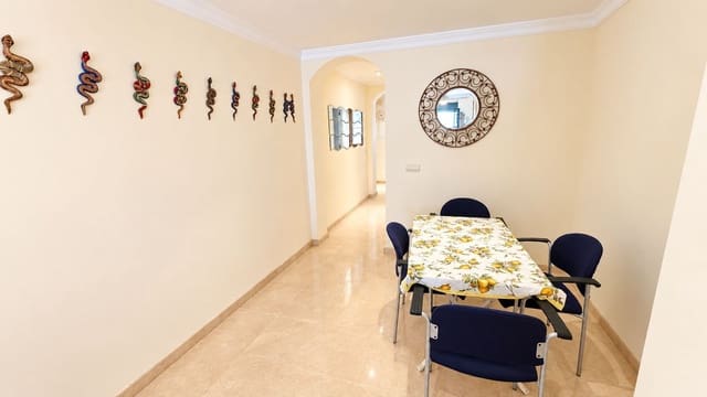 3 sypialnia Apartament na sprzedaż w Estepona z basenem garażem - 369 000 € (Ref: 10100824)