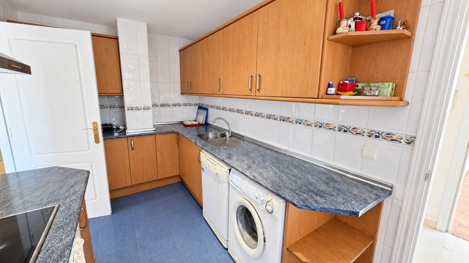 3 sypialnia Apartament na sprzedaż w Estepona z basenem garażem - 369 000 € (Ref: 10100824)