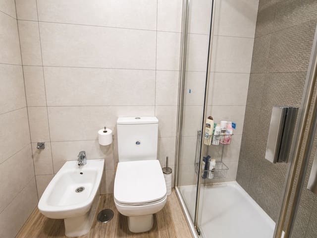 3 sovrum Lägenhet till salu i La Duquesa / Puerto de la Duquesa, Manilva med pool - 424 000 € (Ref: 10100825)