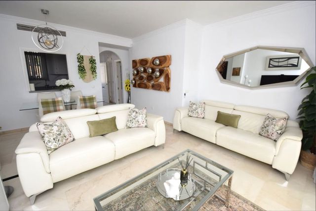 2 quarto Apartamento para venda em Miraflores, Málaga cidade com piscina garagem - 450 000 € (Ref: 10112291)