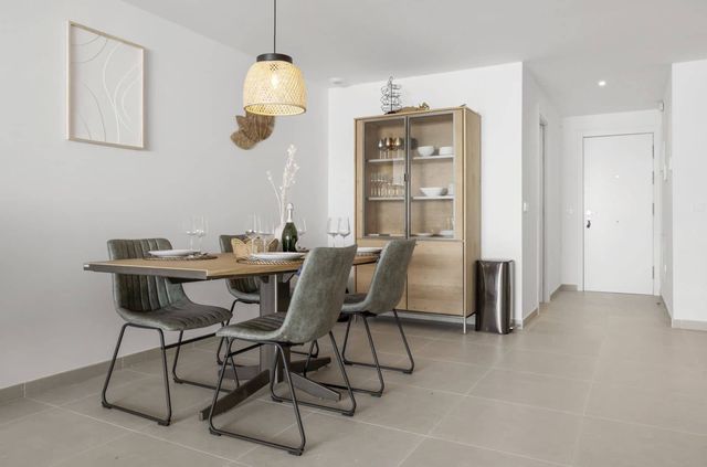 3 soveværelse Lejlighed til salg i Cancelada, Estepona med swimmingpool garage - € 465.000 (Ref: 10118048)