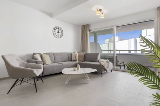 3 soveværelse Lejlighed til salg i Cancelada, Estepona med swimmingpool garage - € 465.000 (Ref: 10118048)