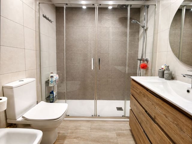 3 sypialnia Apartament na sprzedaż w La Duquesa / Puerto de la Duquesa, Manilva z basenem - 424 000 € (Ref: 10120854)