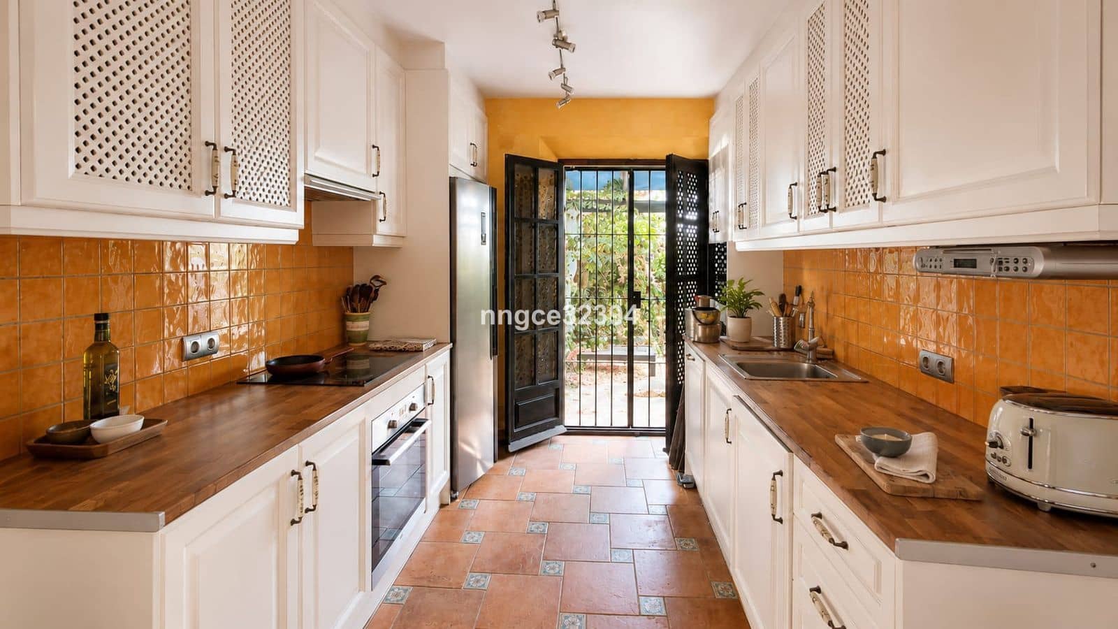 2 sypialnia Dom blizniak na sprzedaż w Nueva Andalucia z basenem - 499 000 € (Ref: 10129411)