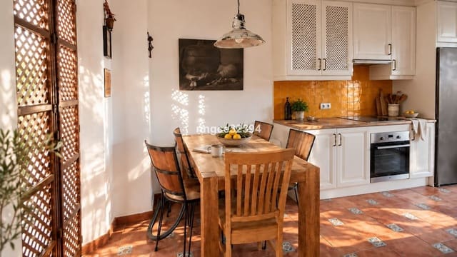 2 sypialnia Dom blizniak na sprzedaż w Nueva Andalucía Centro, Marbella z basenem - 499 000 € (Ref: 10129411)