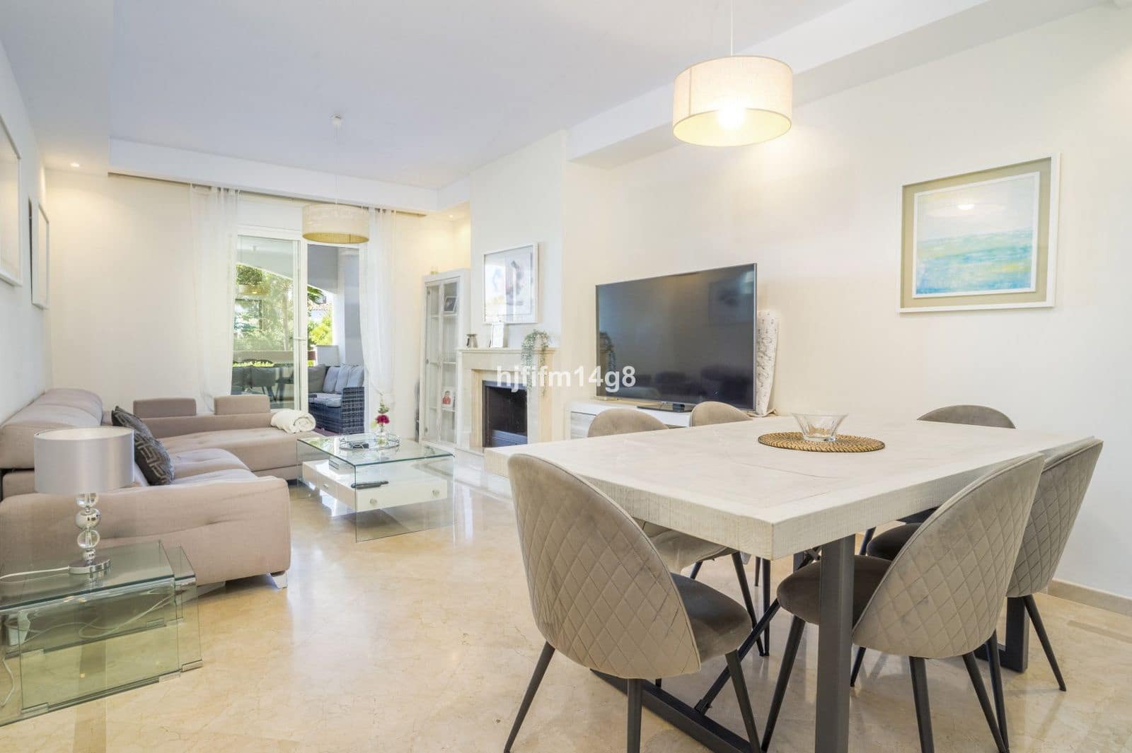 2 sovrum Lägenhet till salu i Nueva Andalucia med pool garage - 495 000 € (Ref: 10129416)