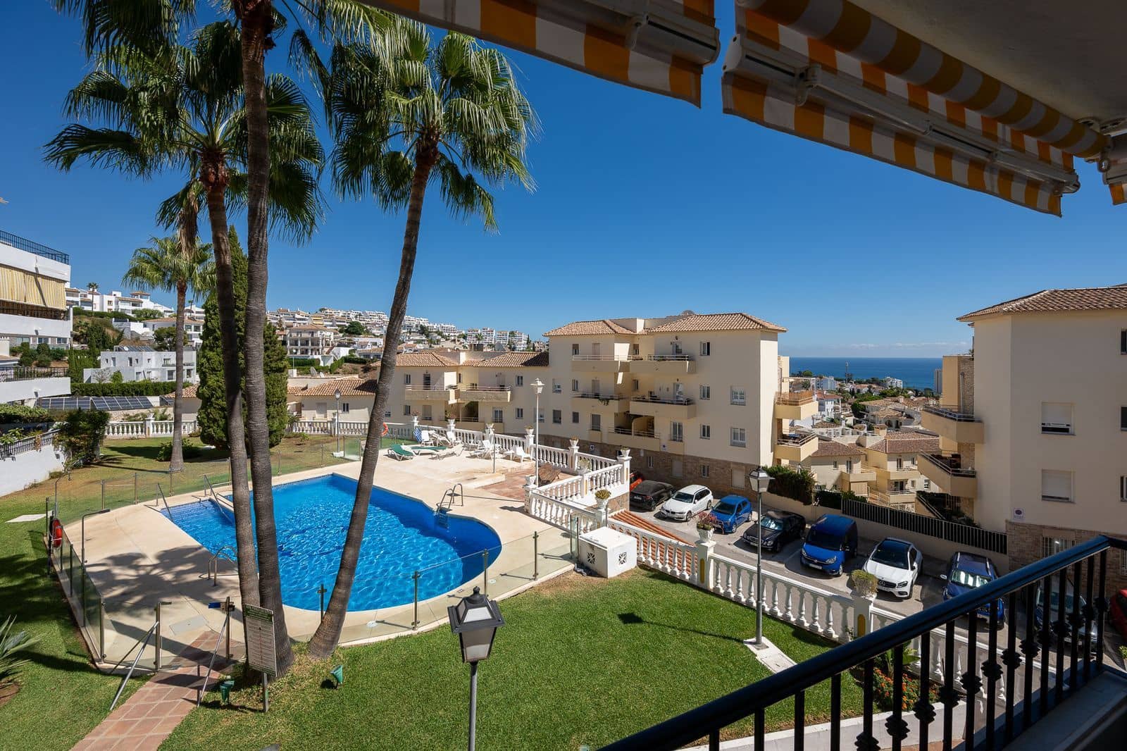 Apartamento de 3 habitaciones en Riviera del Sol en venta con piscina garaje - 425.000 € (Ref: 10130306)